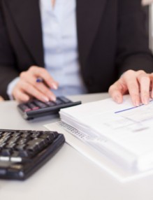 Choosing A Business Bank Account: 6 Things To Consider