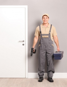 Why You Need A Commercial Locksmith, and How To Choose One